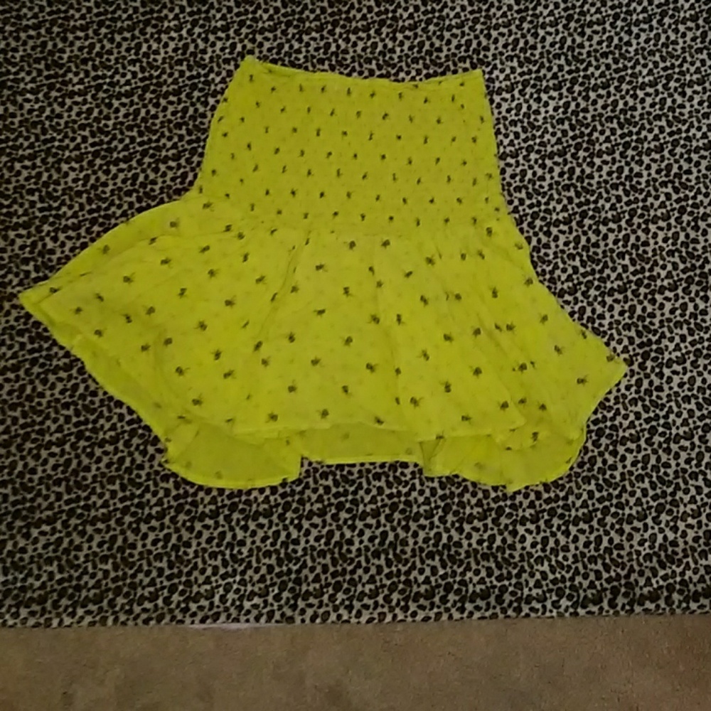 Forever 21 yellow skrit
